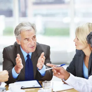 Почему не стоит откладывать визит к адвокату